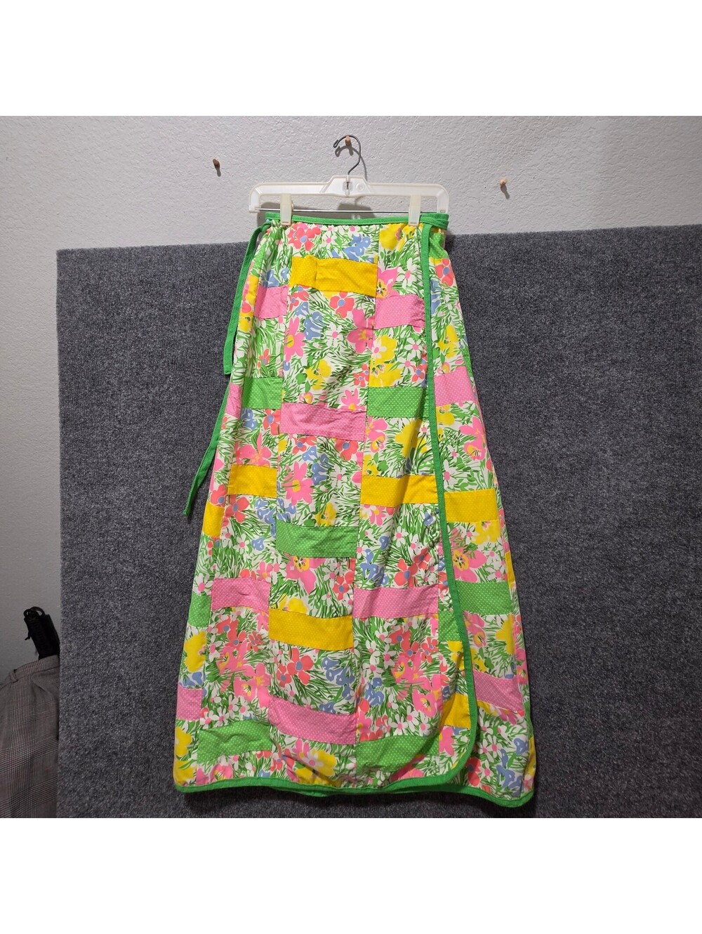 VS22. Vintage 70s Mr. Hank floral patchwork wrap maxi skirt cottagecore boho
